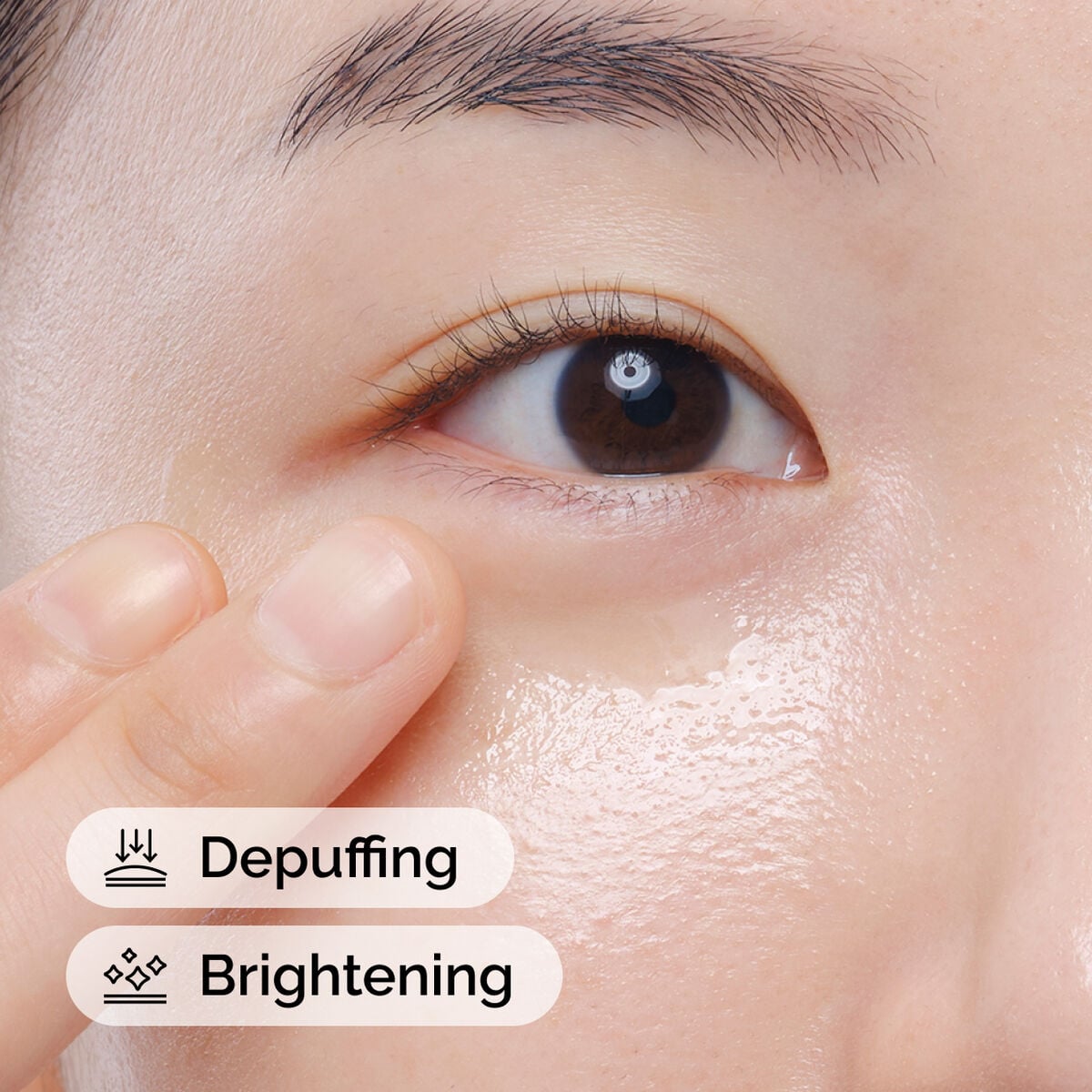 caffeine-solution-5-egcg-eye-serum-y1 ord-caffeine-solution-egcg-model-application-with-benefits.jpg